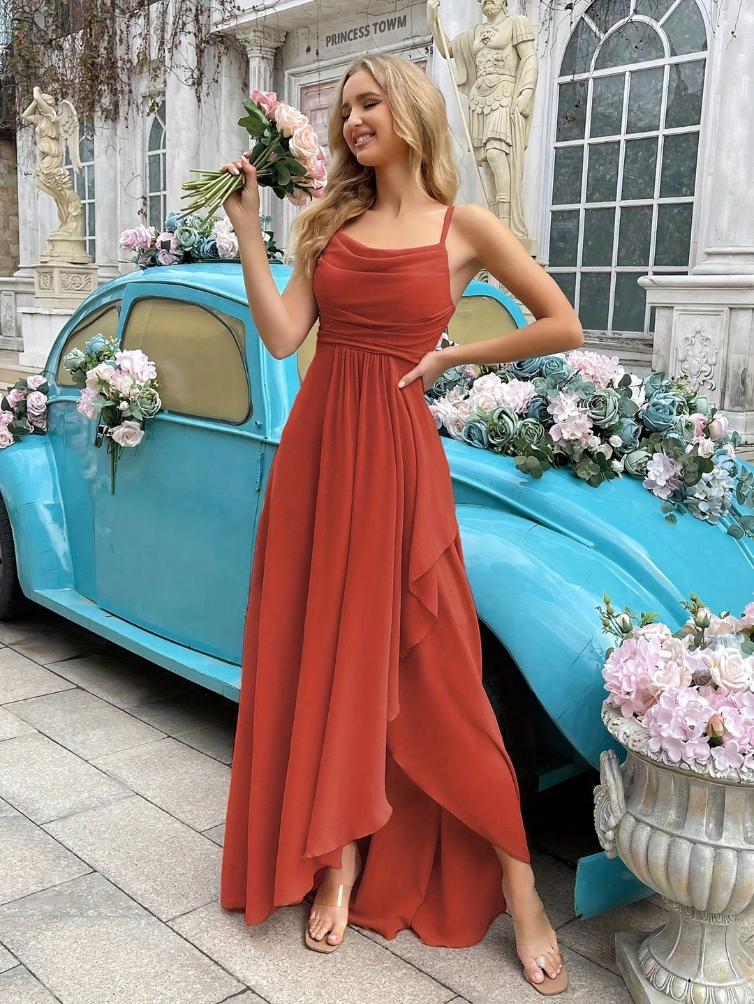 Drune | Elegantes Lange Abendkleid Mit Asymmetrischem Rock