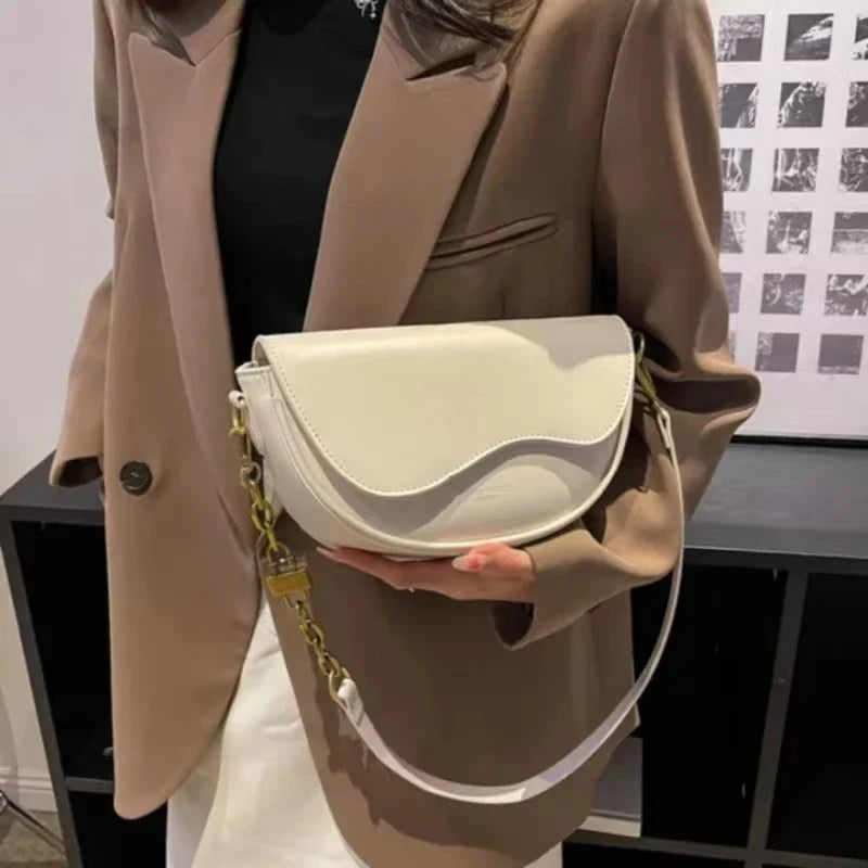 Drune - Damen Schultertasche aus PU-Leder mit breitem Riemen