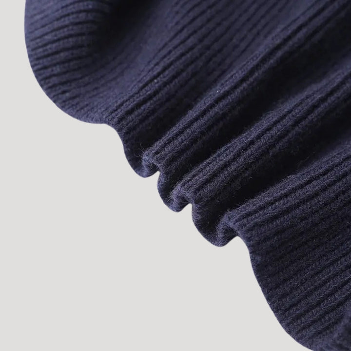 Drune | Pullover mit Denimkragen und Knopfleiste