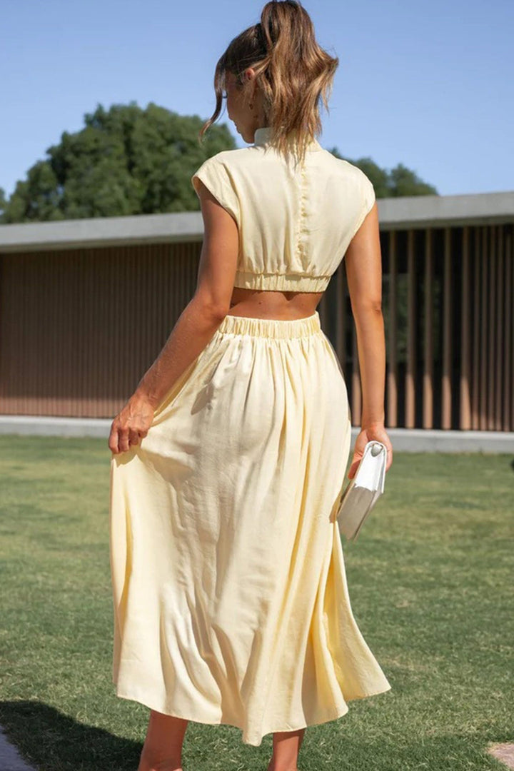 Drune | Mock Neck Cutout Midi Kleid