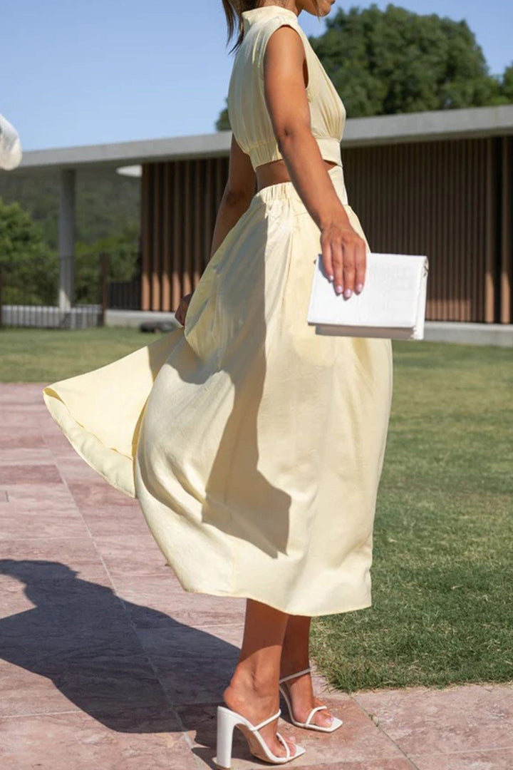Drune | Mock Neck Cutout Midi Kleid