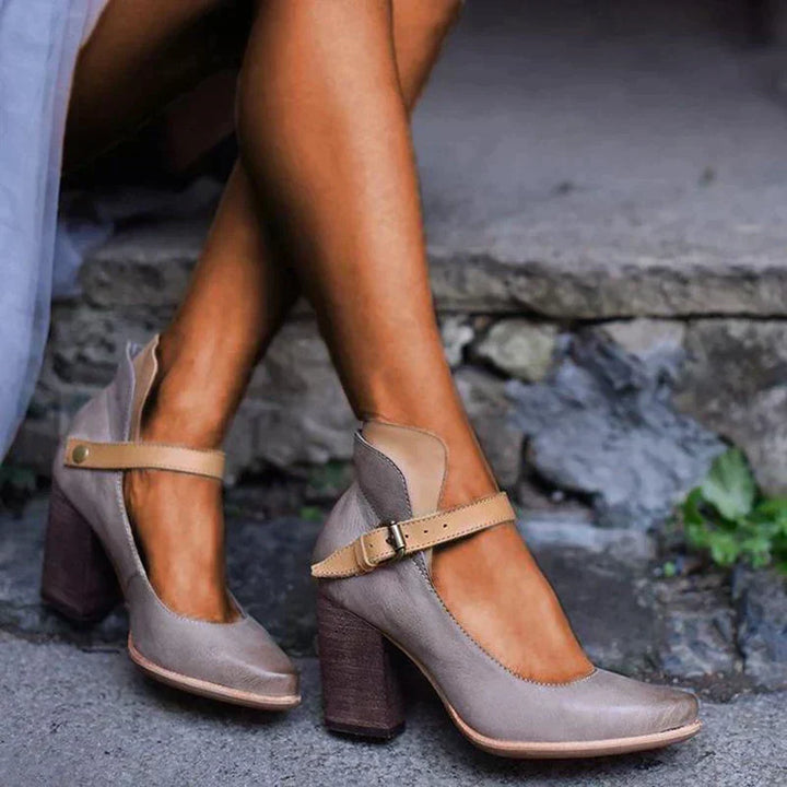 Drune | Vintage-Fesselriemen-Schuhe mit Absatz für Damen