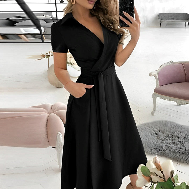 Drune | A-Linien Kleid mit V-Ausschnitt für Damen - Elegant und Zeitlos