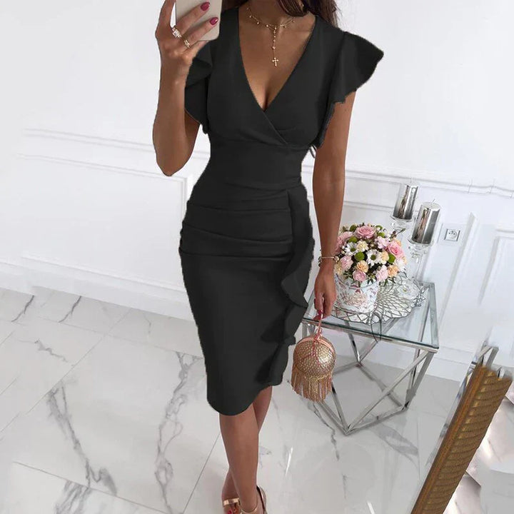Drune | Kleid mit Rüschensäumen und V-Ausschnitt