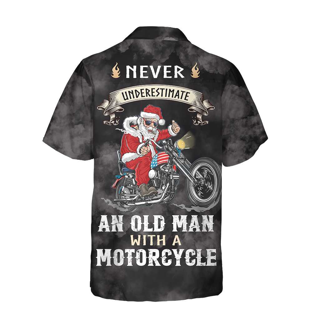 Drune | Unterschätze niemals einen alten Mann mit einem Motorrad Weihnachts Hawaiian-Shirt, bestes Motorradgeschenk zu Weihnachten