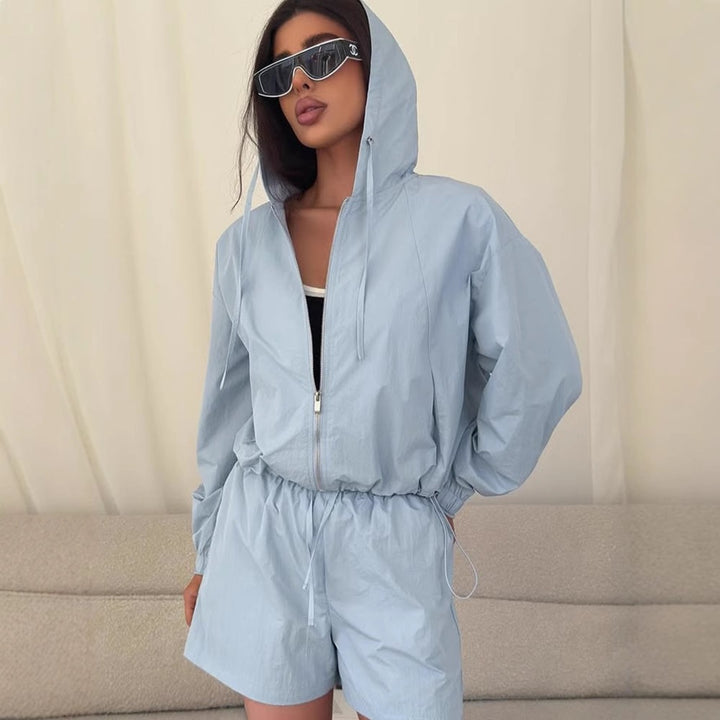 Damen Sportives Kurzarm-Set mit Kapuzenjacke und elastischem Bund