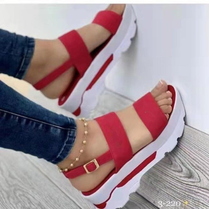 Damen Plateau‑Sandalen mit dicker Profilsohle, zwei breiten Riemen und verstellbarem Fersenriemen Drune