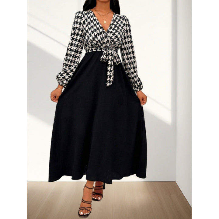 Damen Maxi-Kleid mit Kreuzverschluss und elegantem Hahnentrittmuster Drune
