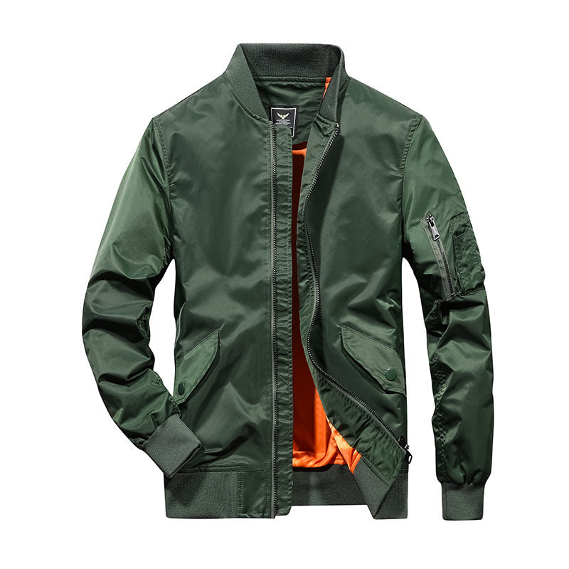 Herren Leichte Bomberjacke im Aviator‑Stil mit kontrastierendem Innenfutter und Ärmeltasche Drune