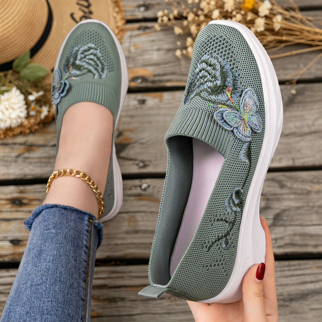 Damen nan gestrickte Slip-On Slipper mit Schmetterlings-Stickapplikation und dämpfender EVA-Plateausohle Drune