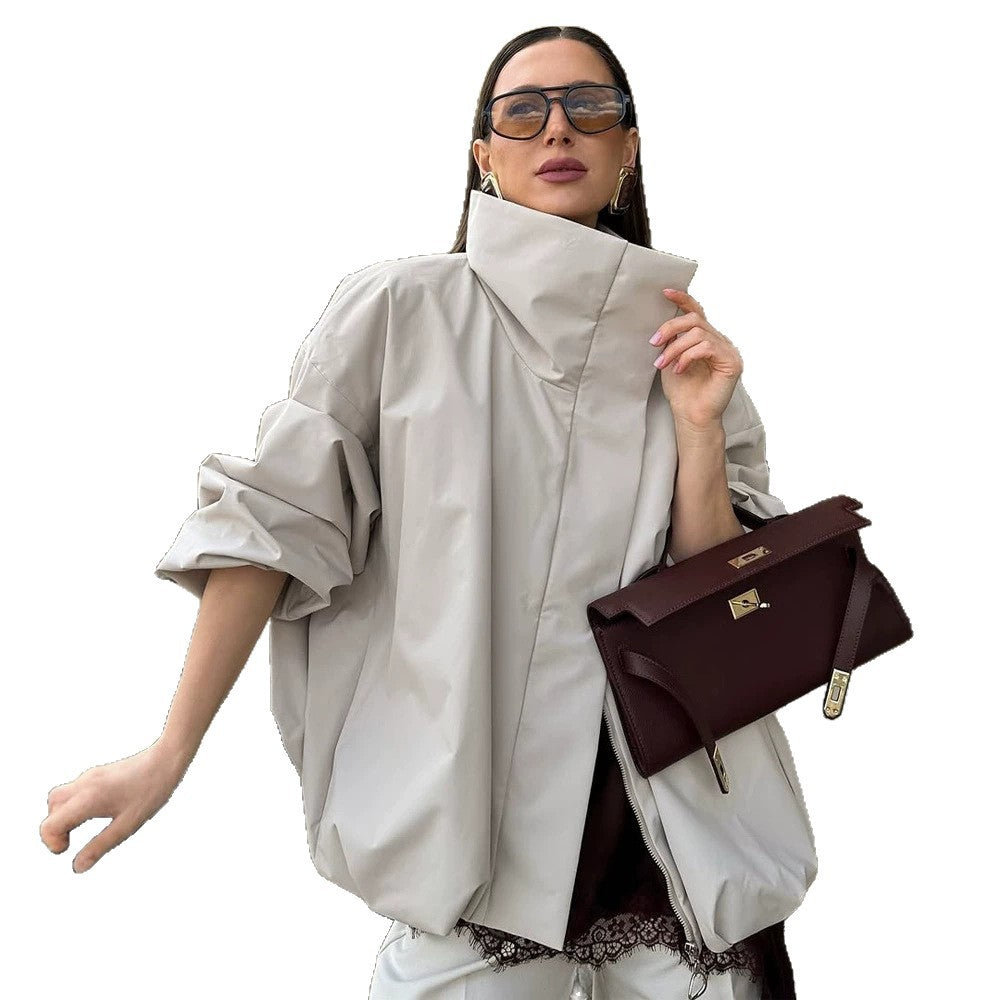Damen Boxy-Kurzsteppjacke mit hohem asymmetrischem Stehkragen Drune