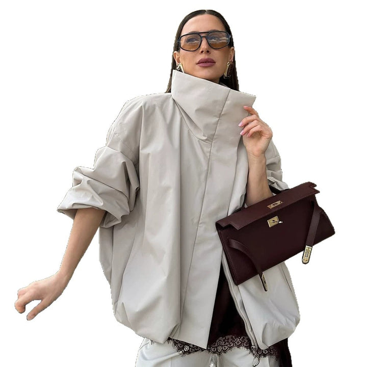 Damen Boxy-Kurzsteppjacke mit hohem asymmetrischem Stehkragen Drune