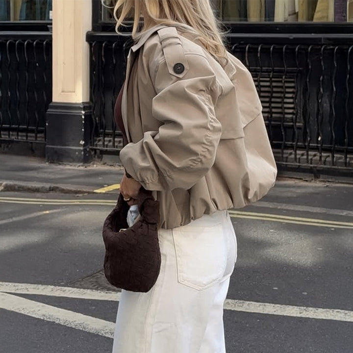 Damen nan verkürzter Trenchcoat mit doppelt geknöpfter Vorderseite, weitem Revers und elastischen Manschetten Drune
