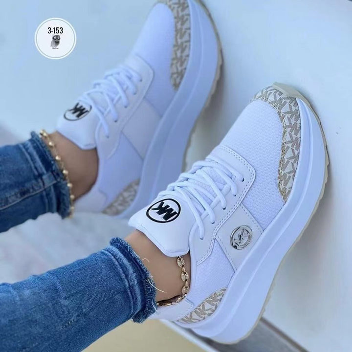 Damen Plateausneaker mit atmungsaktivem Mesh und markantem Logo-Emblem Drune