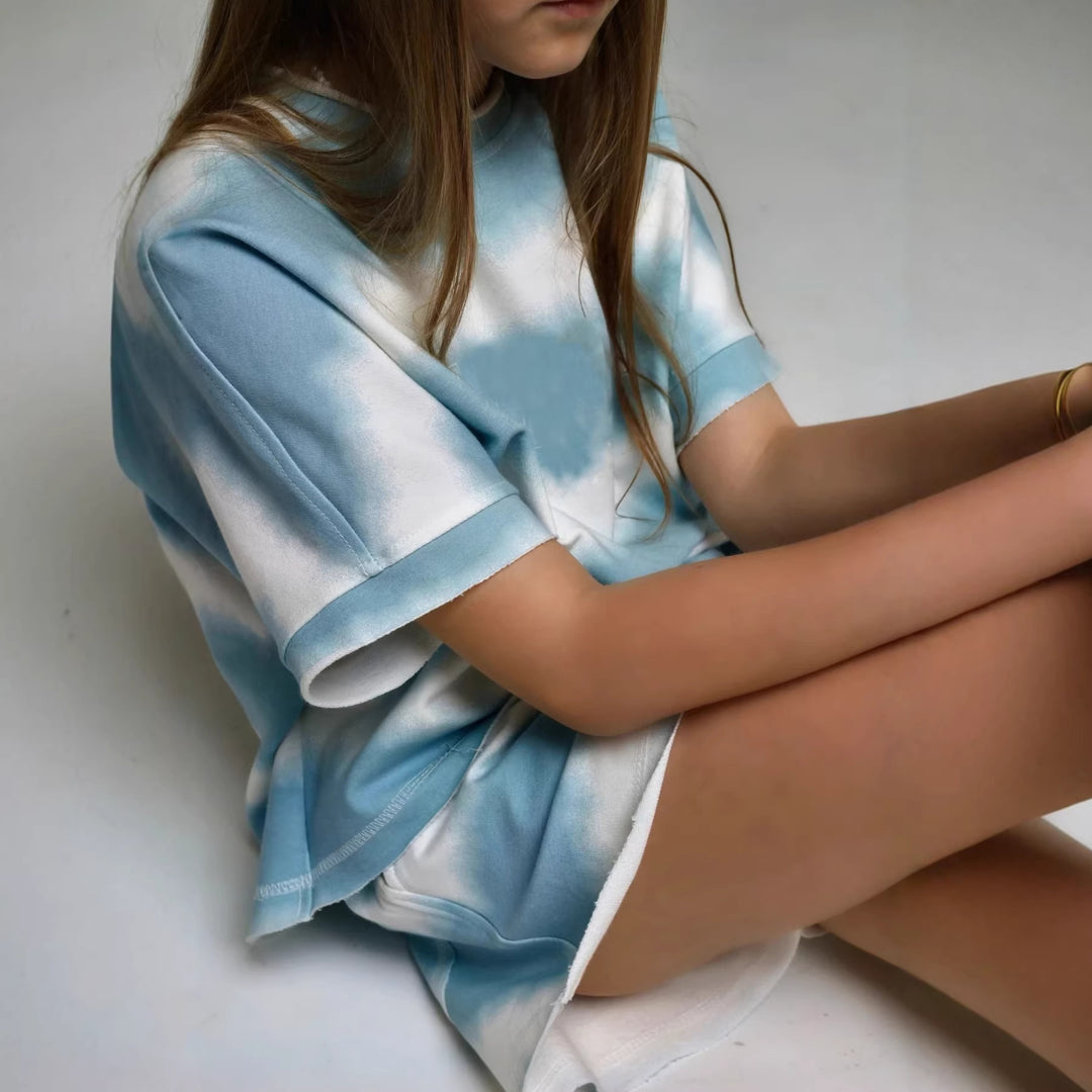 Damen lässiges T-Shirt und Shorts-Set im modernen Tie-Dye-Design