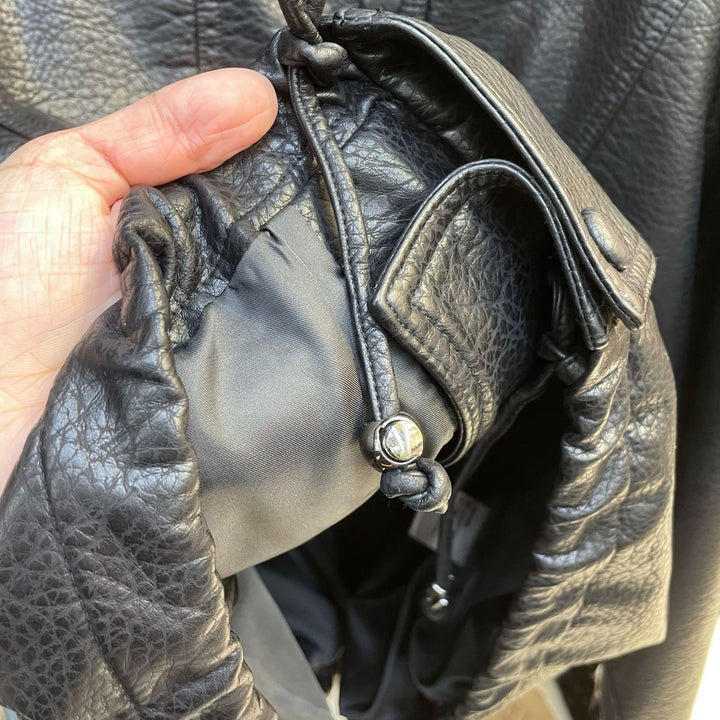 Damen Kurze Lederjacke mit strukturierter Narbung, Stehkragen und Tunnelzugbund Drune