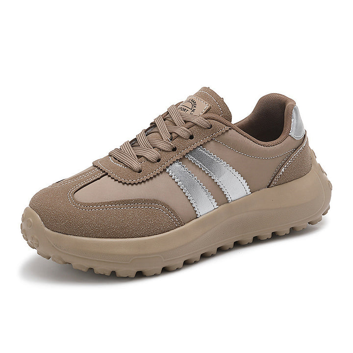 Damen nan retroorientierter City-Sneaker mit grobstolliger Laufsohle, gepolstertem Komfortfußbett und Wildlederbesatz Drune