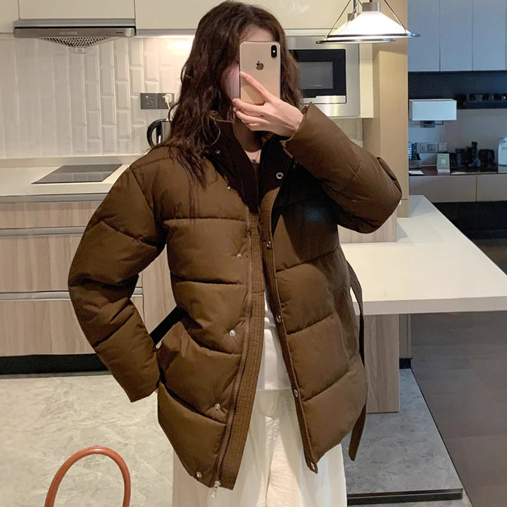 Damen klassische Pufferjacke mit hohem Kragen und praktischen Taschen Drune