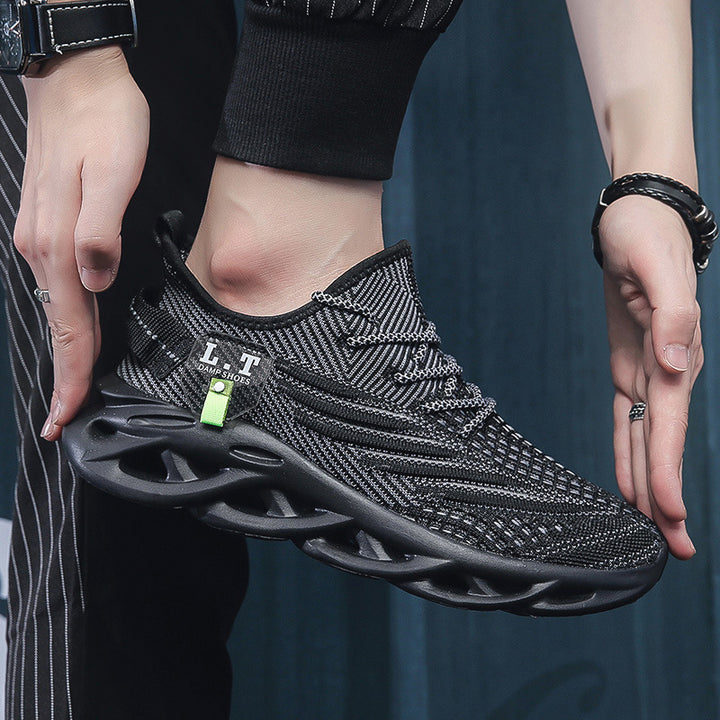 Herren Strick-Sneaker mit skulpturaler Hohlkammer-Sohle und reflektierenden Schnürsenkeln Drune