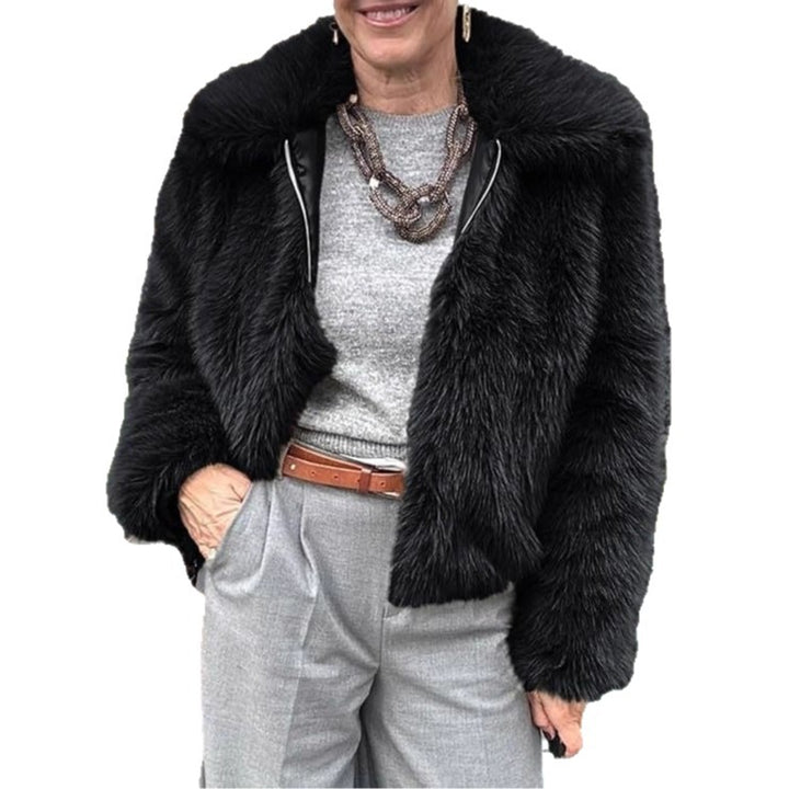 Damen Kurzblouson aus veganem Hochflor‑Kunstpelz im geradlinigen Boxy‑Schnitt mit verdecktem Reißverschluss Drune