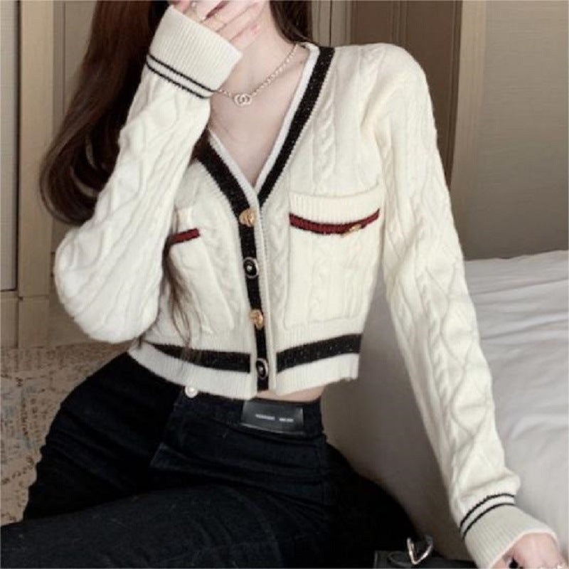 Damen Strickjacke mit Zopfmuster und kontrastierenden Taschen Drune
