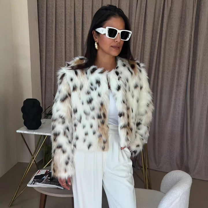 Damen Kurzfelljacke aus Kunstfell mit Leoprint und kastiger Silhouette Drune