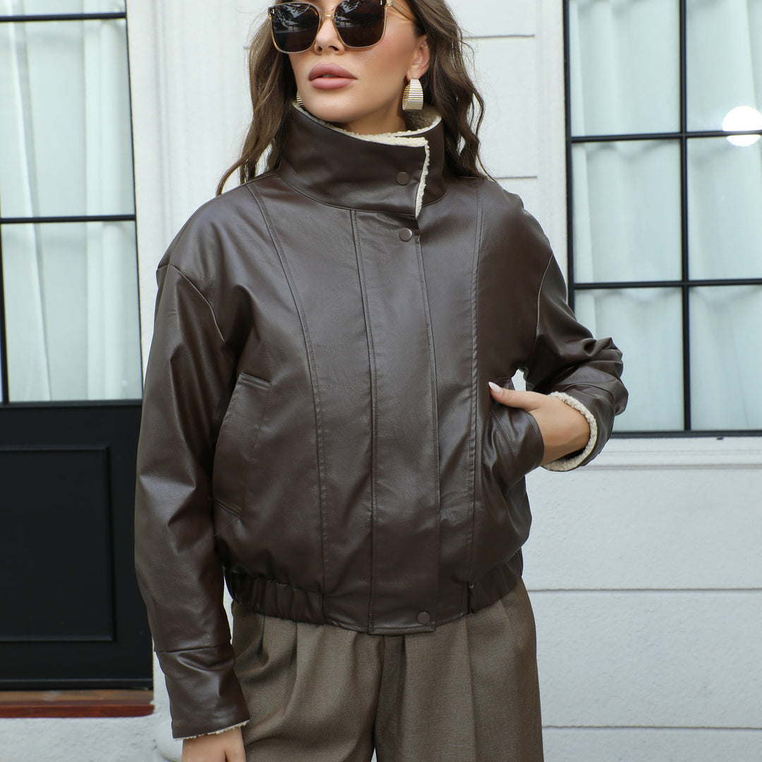 Damen Kurzgeschnittene Kunstlederjacke mit Teddykragen und Druckknöpfen Drune