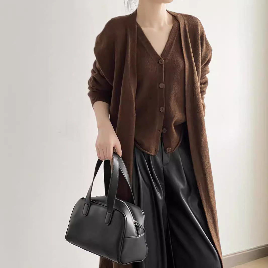 Damen Strickensemble mit V-Ausschnitt und Knopfdetail Drune