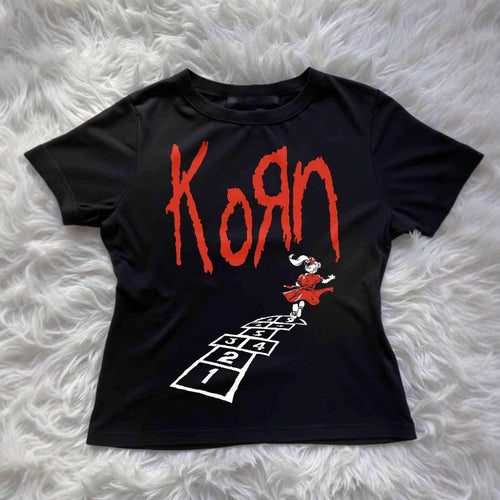 Damen T-Shirt mit kreativem grafischen Design und urbanem Statement Drune