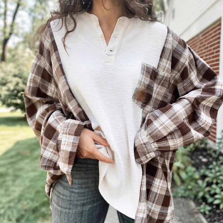 Damen nan karierter Flanell-Overshirt mit aufgesetzter Brusttasche, krempelbaren Ärmeln und legerer Oversize-Passform Drune