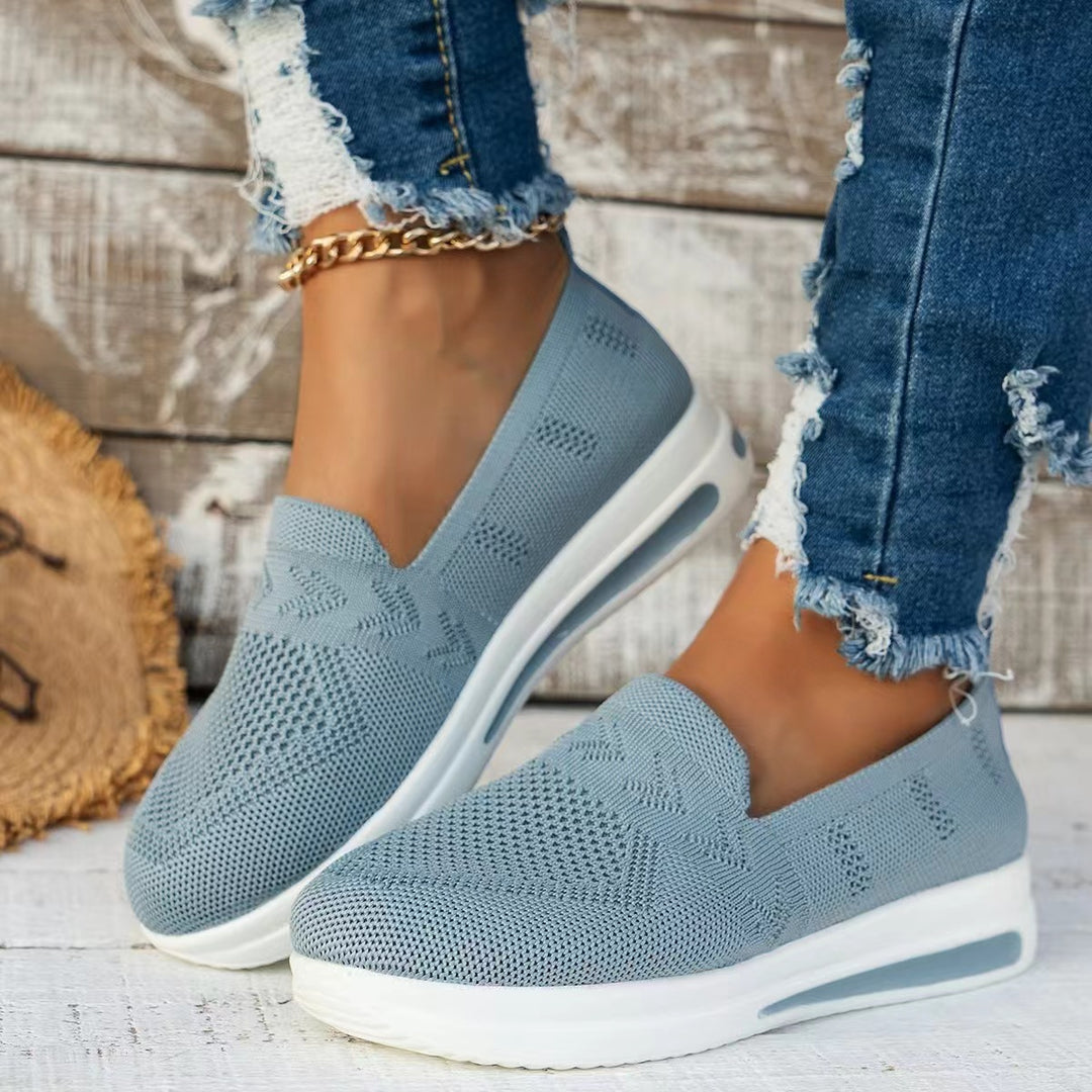 Damen Slip-On Freizeitsneaker mit atmungsaktivem Strickoberteil und rutschfester Sohle Drune