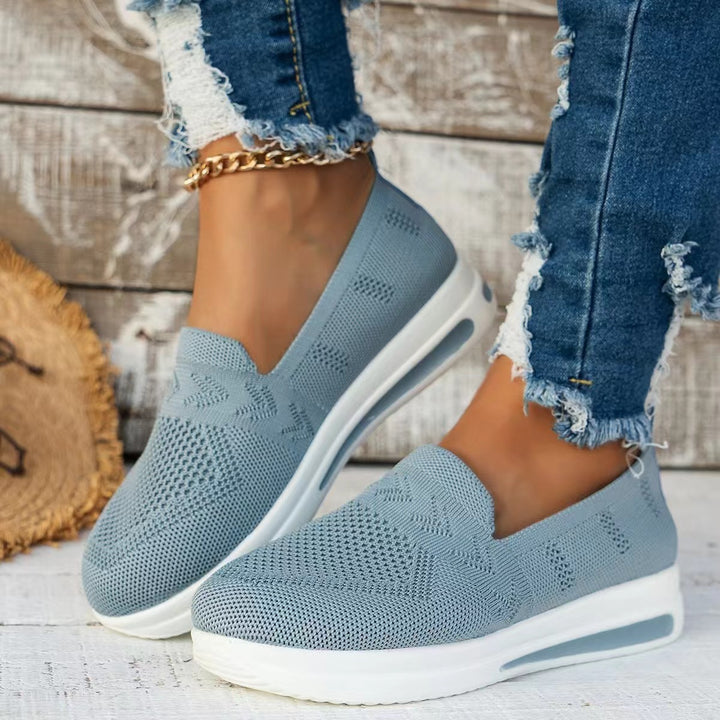 Damen Slip-On Freizeitsneaker mit atmungsaktivem Strickoberteil und rutschfester Sohle Drune
