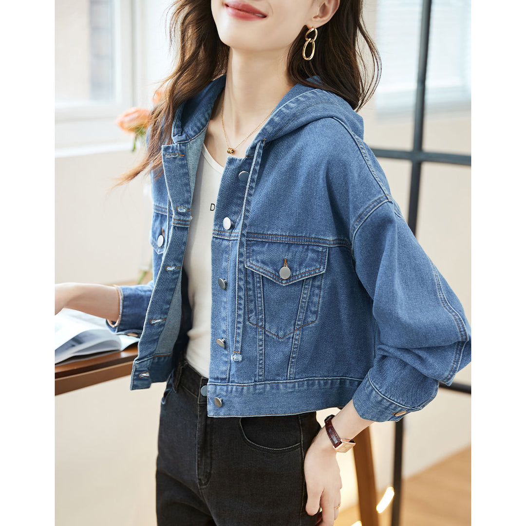 Damen modische Kurzjeansjacke mit Kapuze und praktischen Taschen Drune