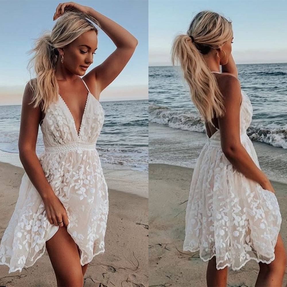 Damen Strandkleid mit zarten Stickereien Drune