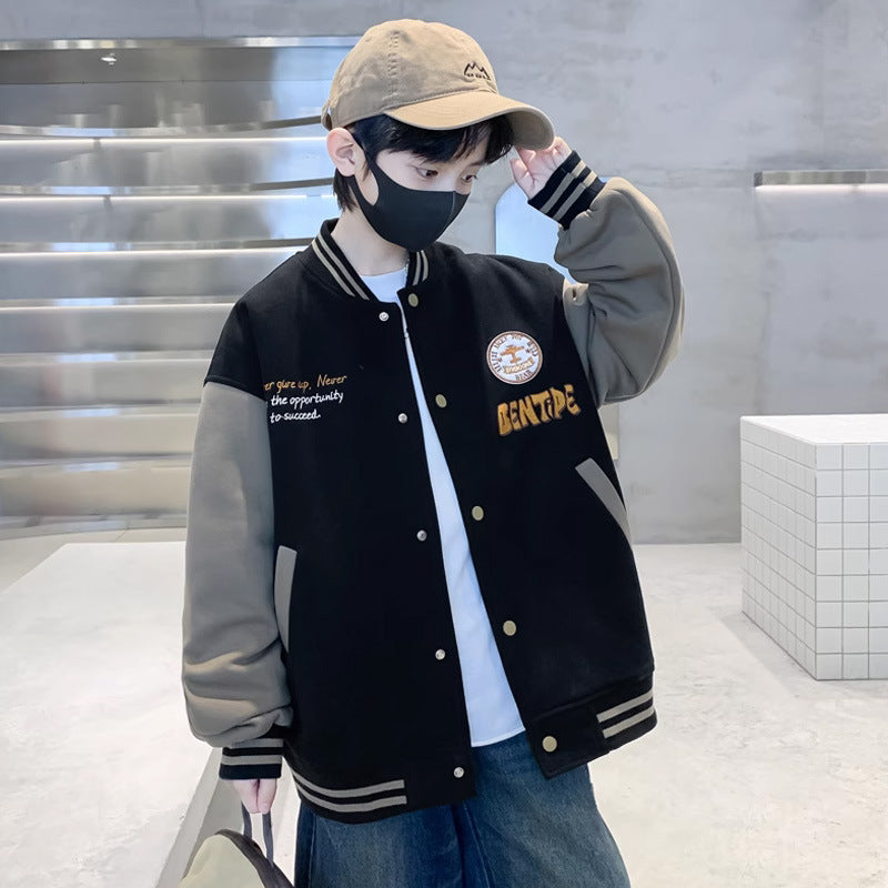 Unisex lässige Collegejacke mit einzigartigen Stickereien Drune