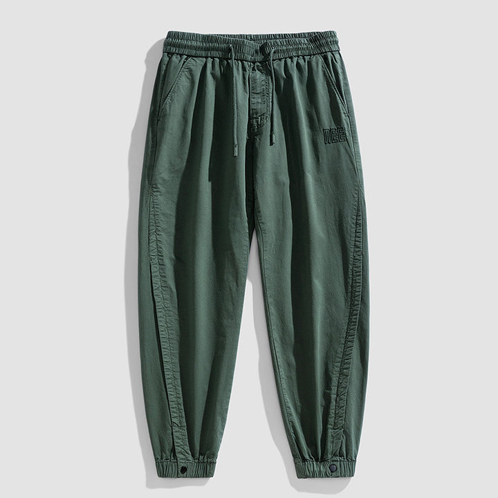 Herren Leichte Baumwoll-Joggerhose mit Tunnelzug, elastischem Knöchelabschluss und dezenter Logostickerei Drune