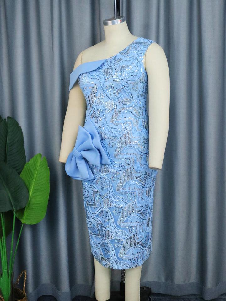 Damen Abendkleid mit asymmetrischem Schnitt und funkelnden Applikationen Drune