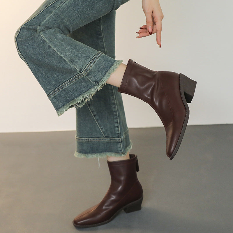 Damen Minimalistische Sock‑Ankleboot aus Glattleder mit hinterem Reißverschluss und sculpted Blockabsatz Drune