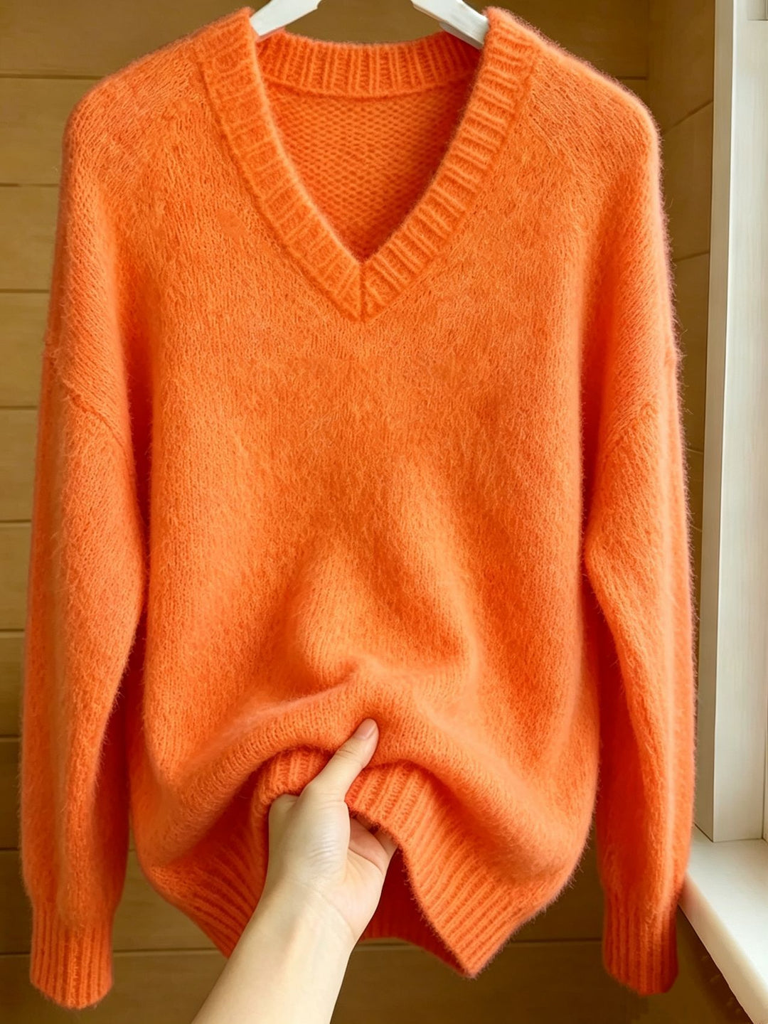 Damen Flauschiger Mohair-Mix Oversize-Pullover mit tiefem V-Kragen Drune