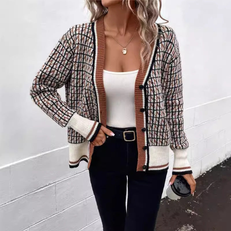 Damen Modische Strickjacke mit detailreichem Karo-Muster und handgearbeiteten Knöpfen Drune