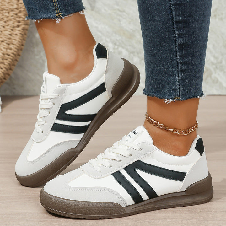Damen Freizeit-Sneaker mit atmungsaktiver Obermaterialkombination und rutschfester Sohle Drune