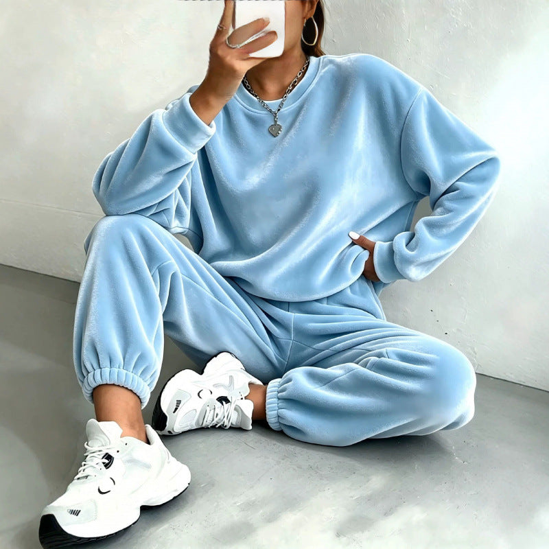 Damen Kuscheliges Velours-Lounge-Set mit Oversize-Sweatshirt und Joggerhose Drune