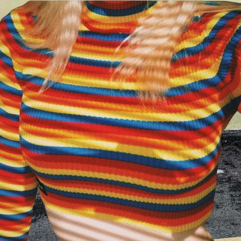 Damen Stylishes Crop-Top mit Rollkragen und buntem Streifenmuster Drune