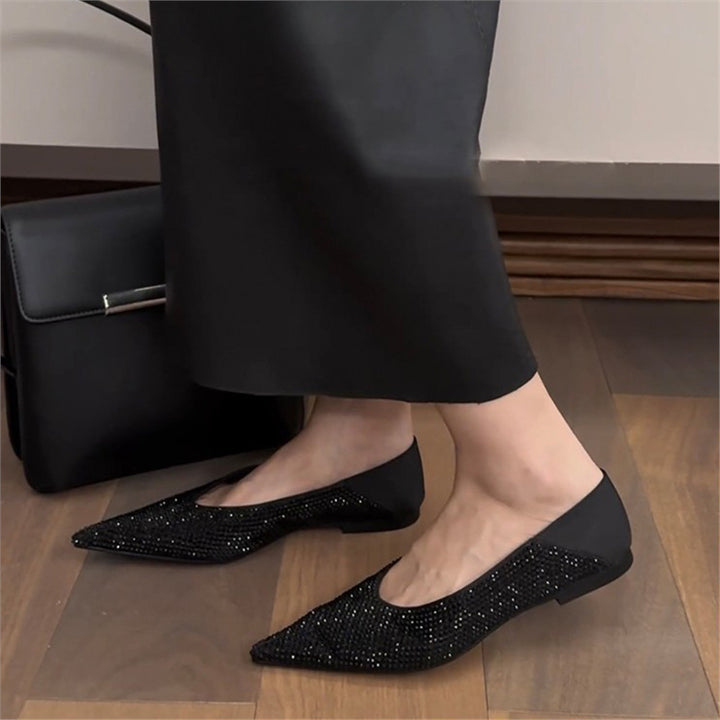 Damen Elegante spitz zulaufende Slipper mit Kristallbesatz und gepolstertem Komfortfußbett Drune