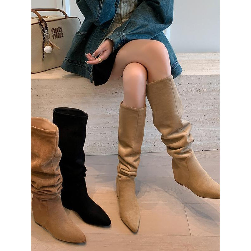 Damen kniehohe Slouch-Stiefel aus Veloursleder mit spitzer Zehenpartie Drune