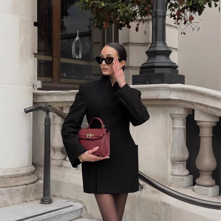 Damen nan taillierter Blazerkleid-Mantel mit Stehkragen, markanter Schulterform und aufgesetzten Taschen Drune