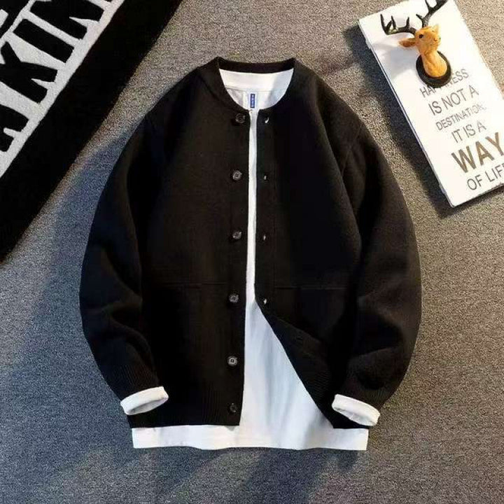Unisex Feinstrick-Cardigan mit Rundhals, aufgesetzten Taschen und Rippbündchen Drune