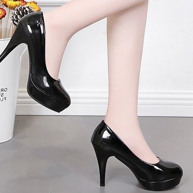 Damen Plateau-Pumps mit glänzendem Obermaterial und ergonomischem Fußbett Drune