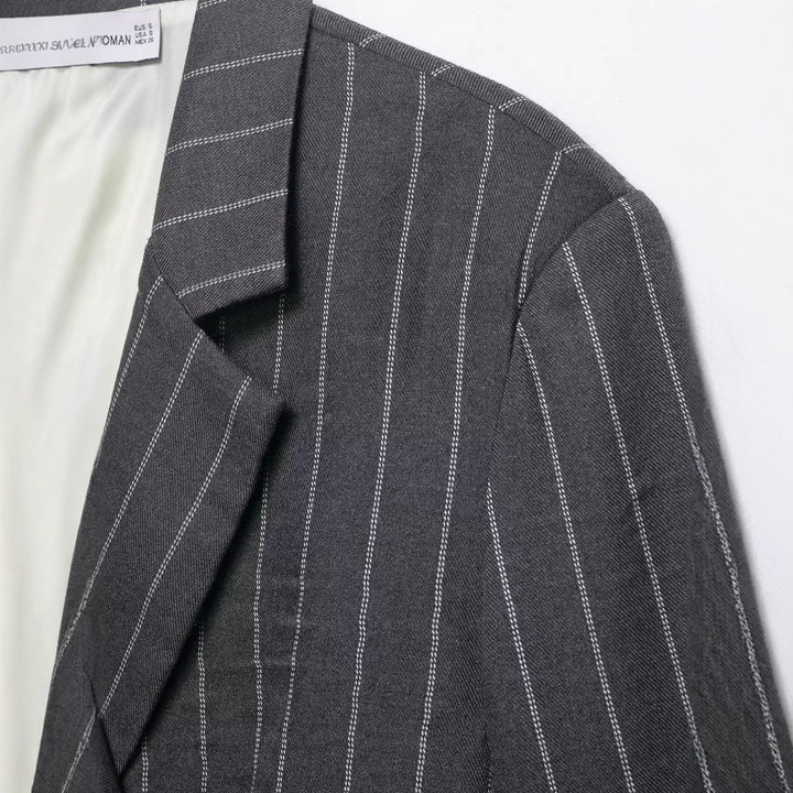 Damen Hochtaillierte Marlenehose mit Nadelstreifen, Bügelfalten und weitem Bein Drune