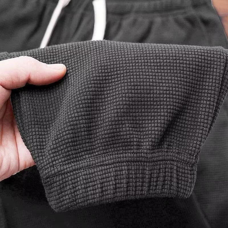 Herren Sportliche Sweatpants mit strukturiertem Material Drune